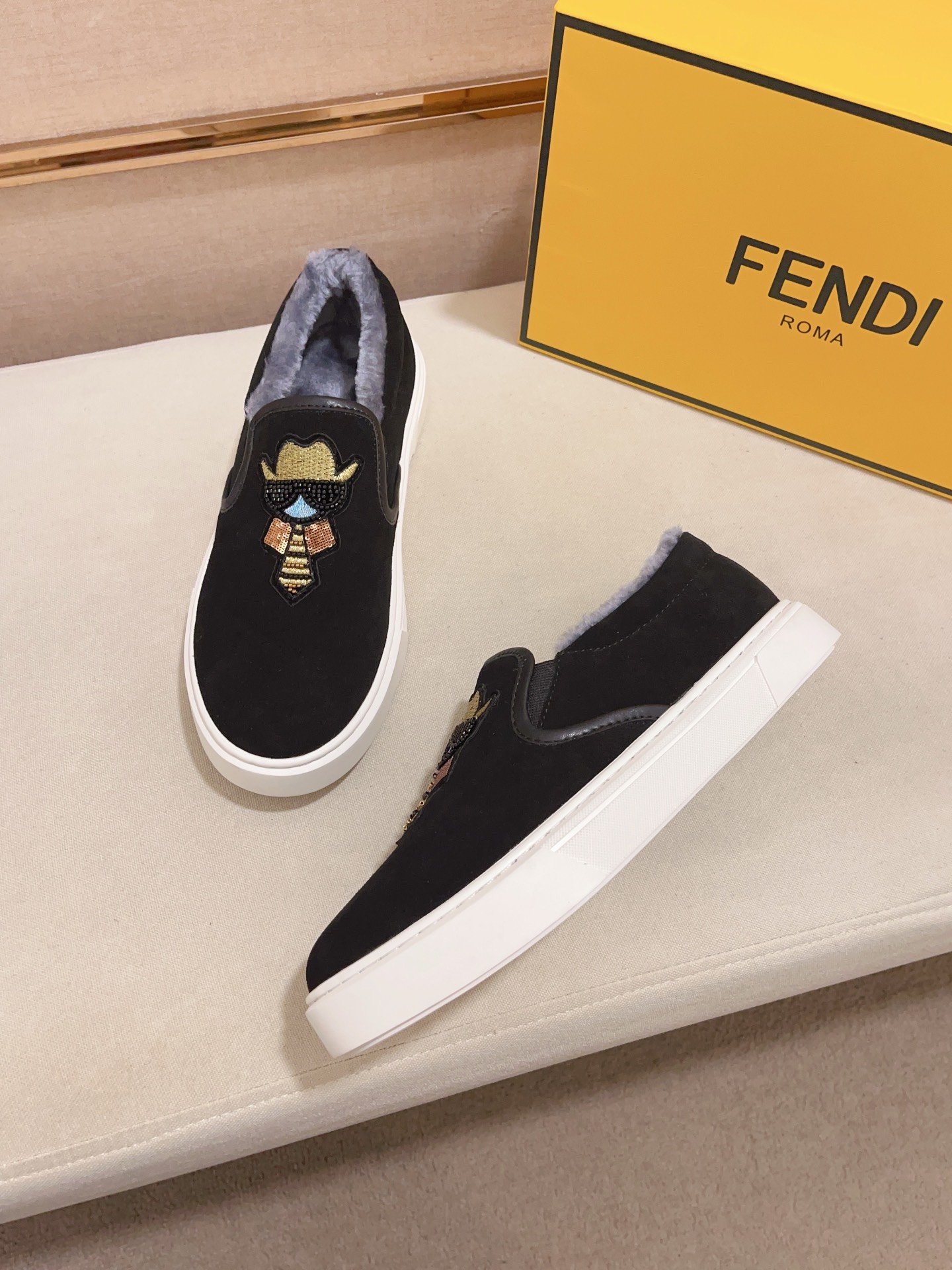 Fendi Shoes-Contact CS for Coupons or More Info-005
