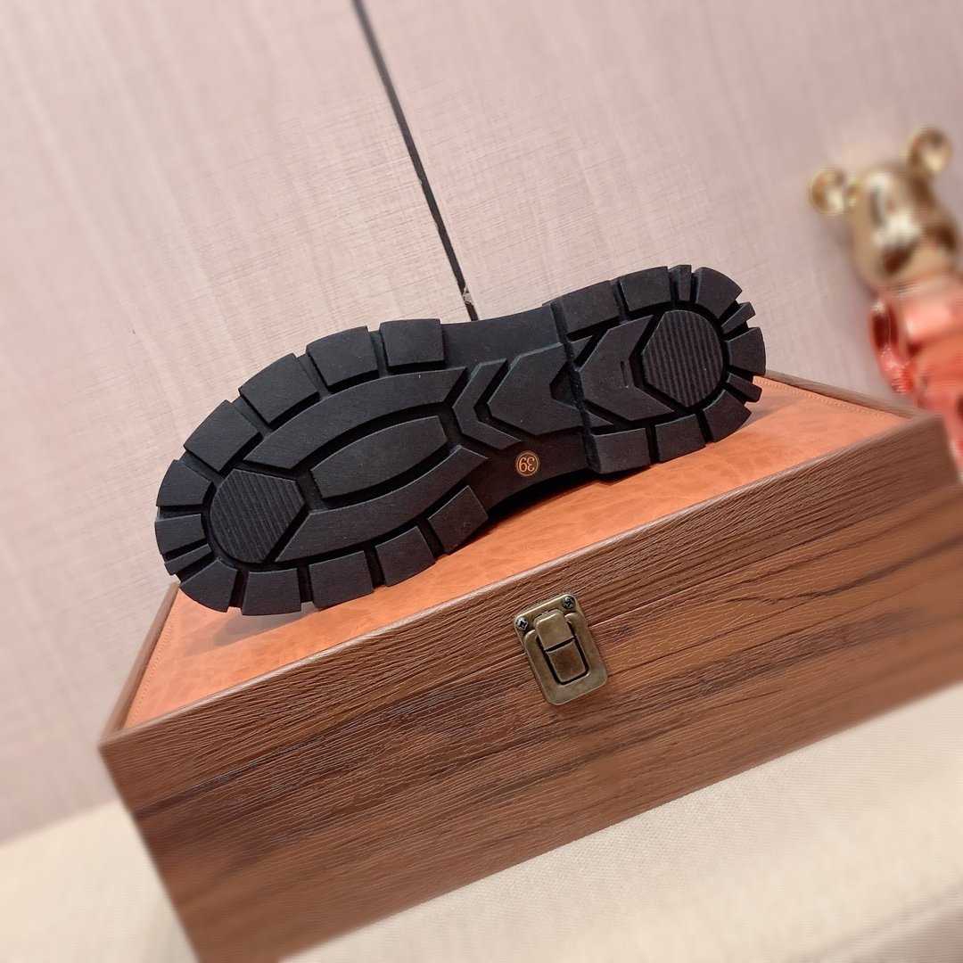 Fendi Shoes-Contact CS for Coupons or More Info-009