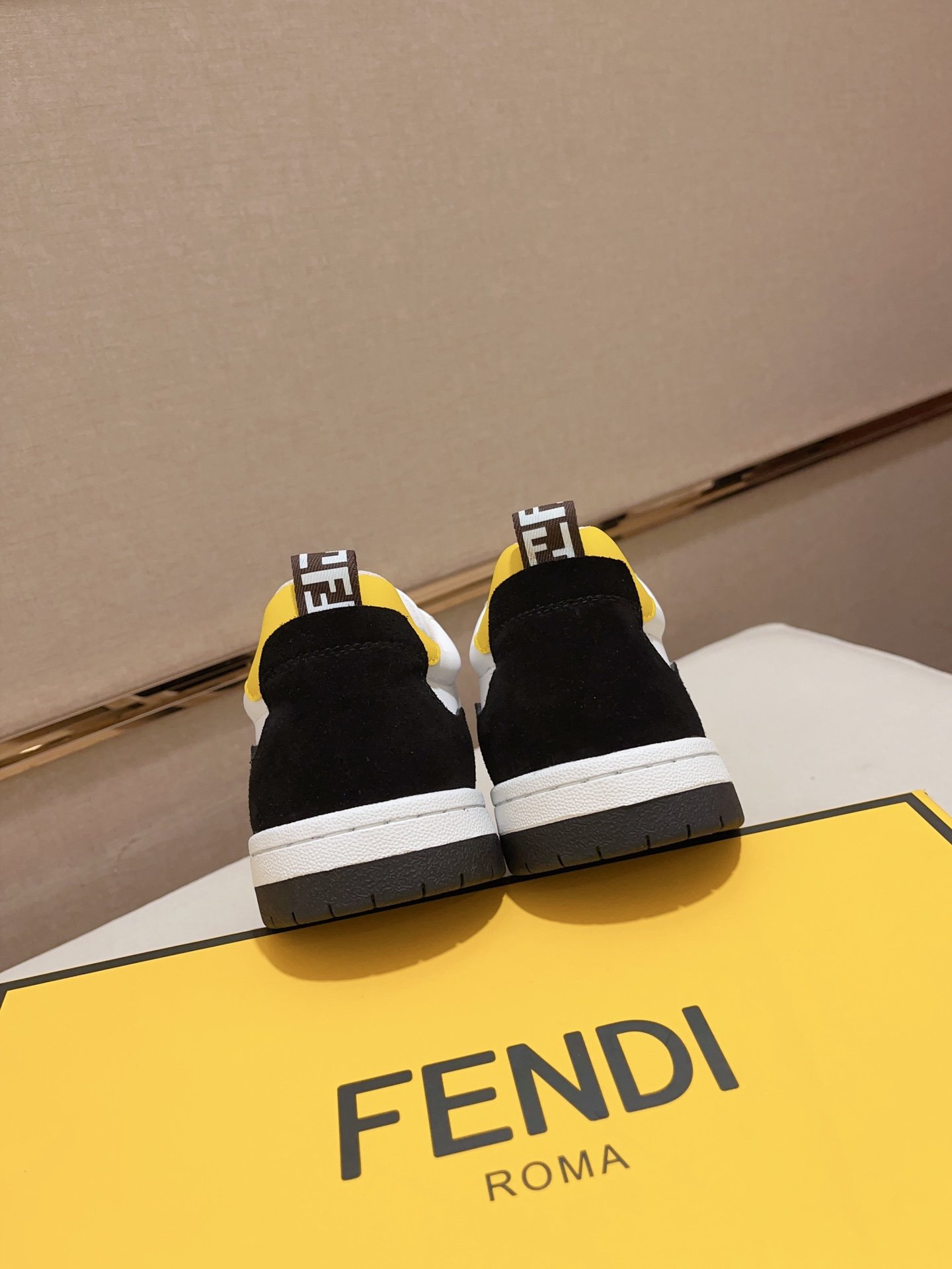 Fendi Shoes-Contact CS for Coupons or More Info-010
