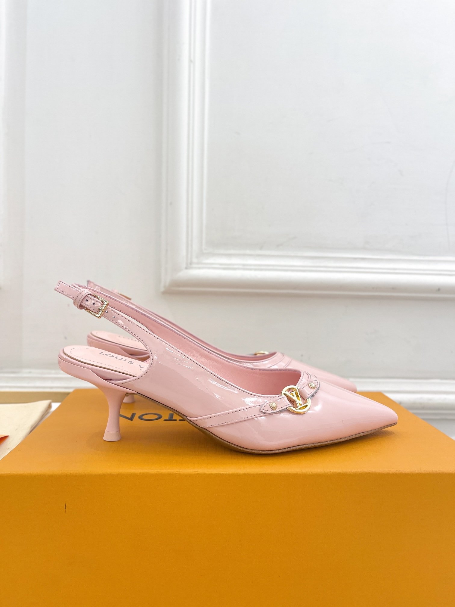 High heel Shoes-Contact CS for Coupons or More Info