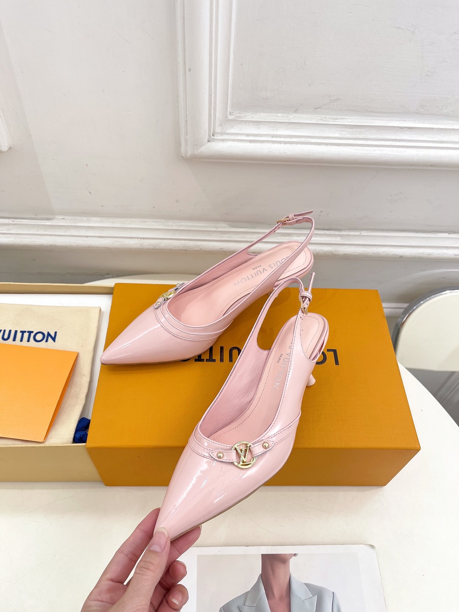 High heel Shoes-Contact CS for Coupons or More Info