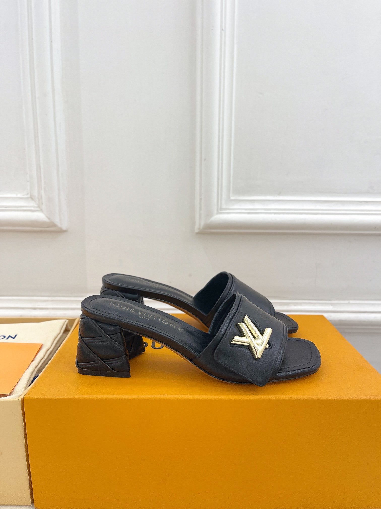Slipper Shoes-Contact CS for Coupons or More Info