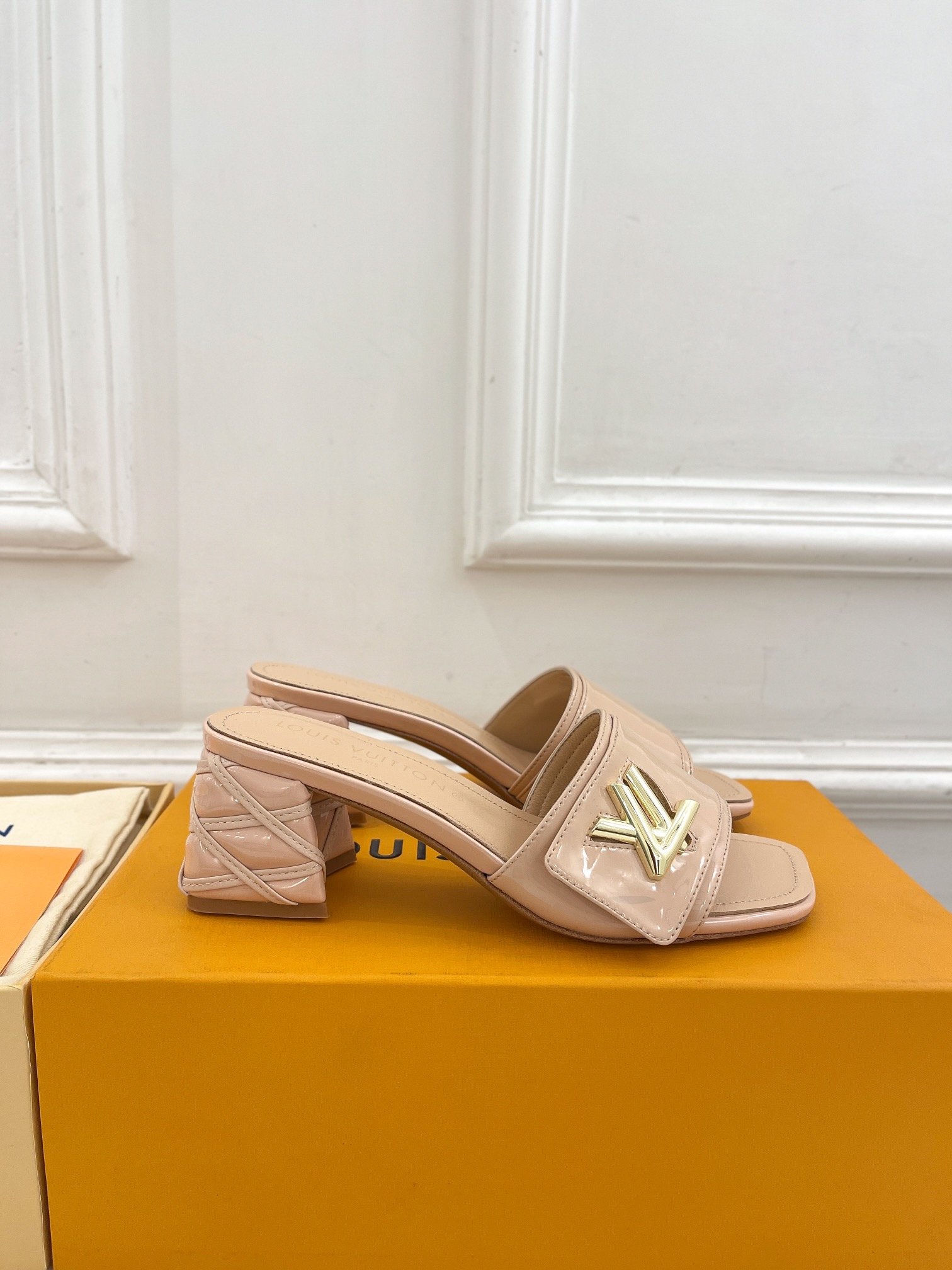 Slipper Shoes-Contact CS for Coupons or More Info