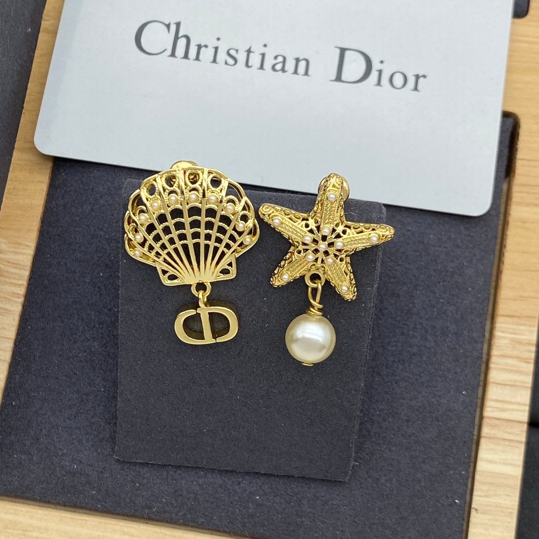 Dior-Accessory-Contact CS for Coupons or More Info