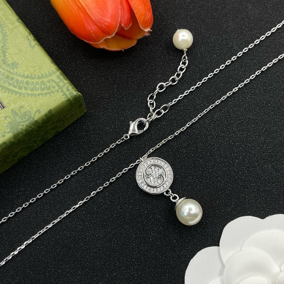 Gucci-Accessory-Contact CS for Coupons or More Info