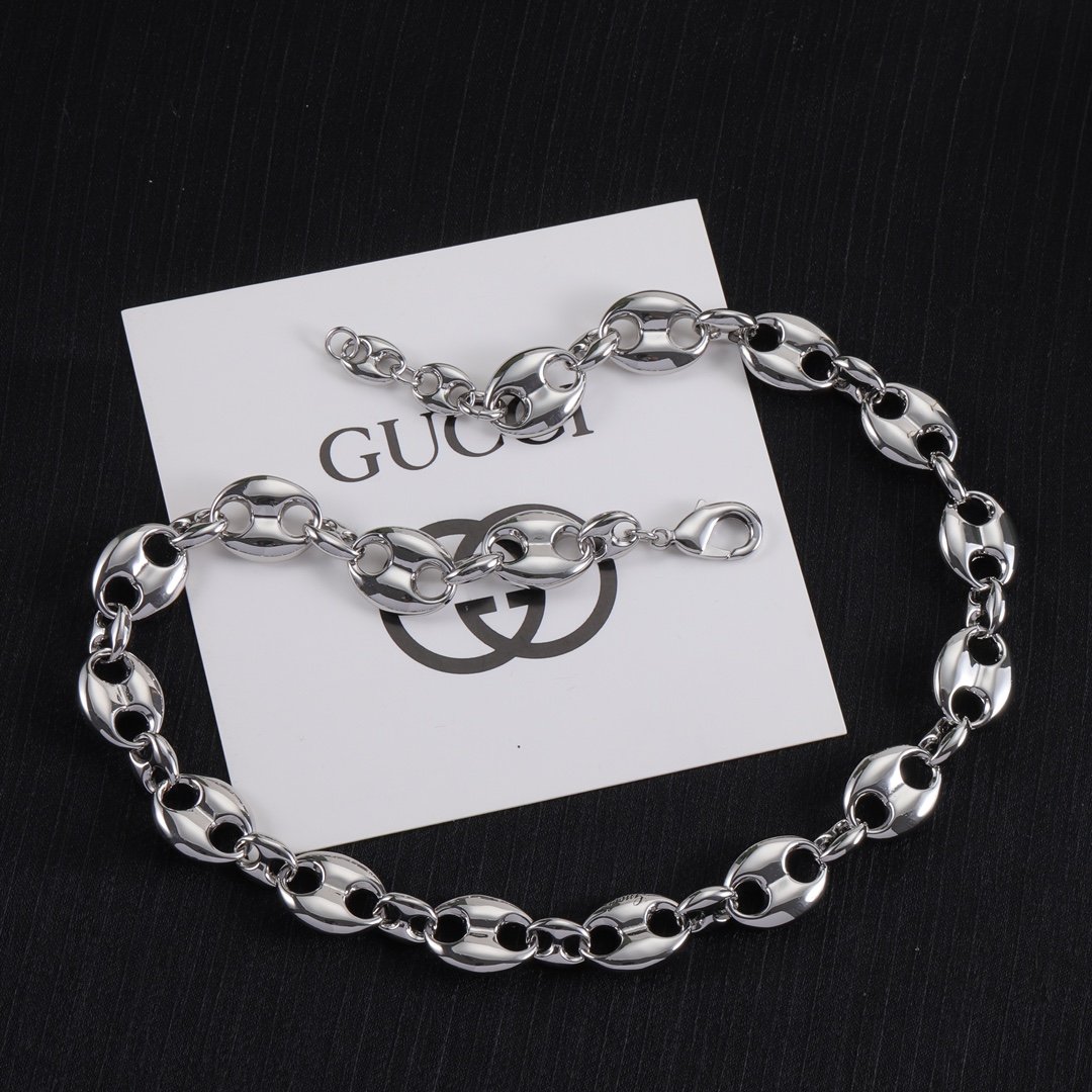 Gucci-Accessory-Contact CS for Coupons or More Info