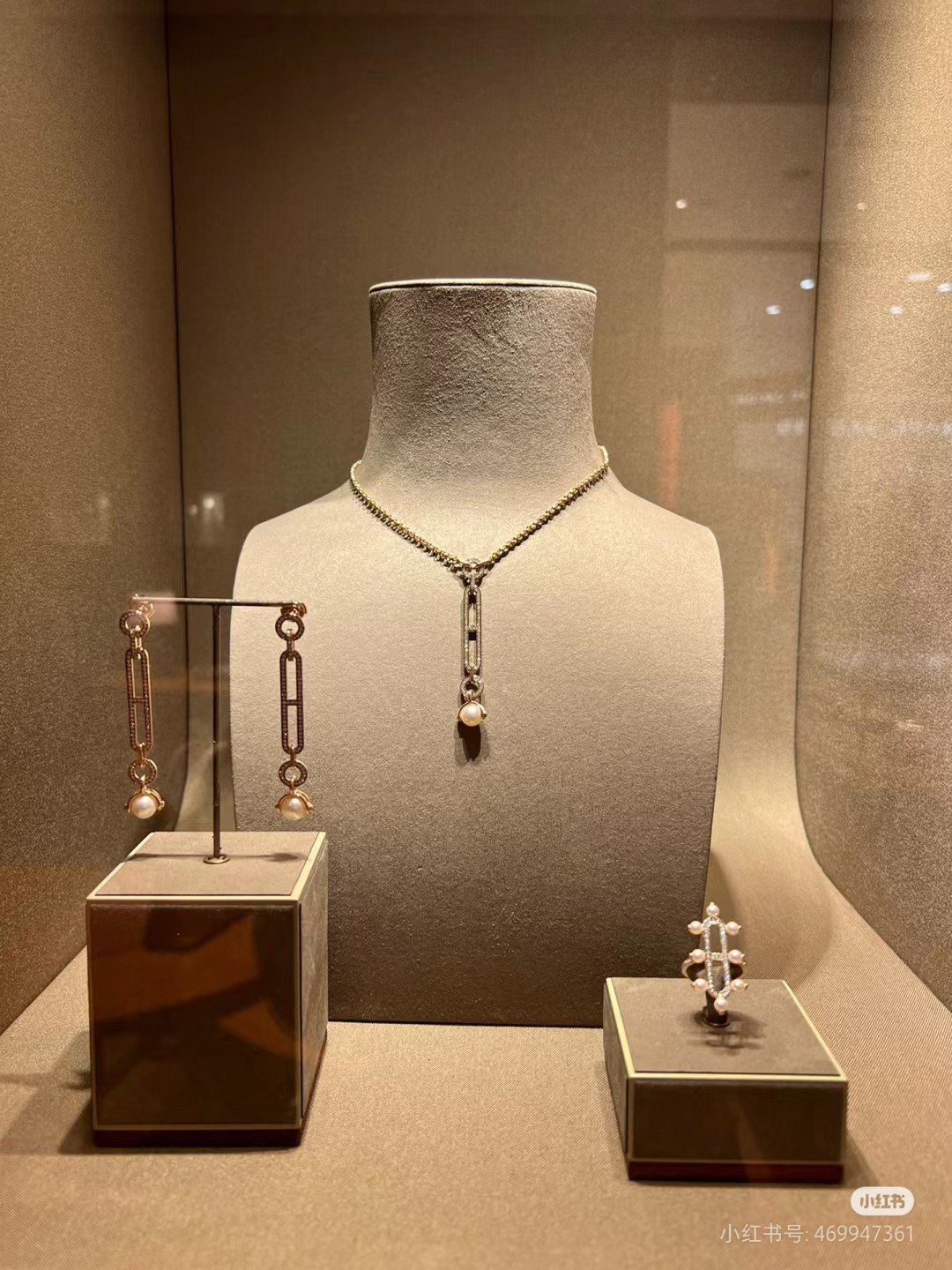 Hermes-Accessory-Contact CS for Coupons or More Info