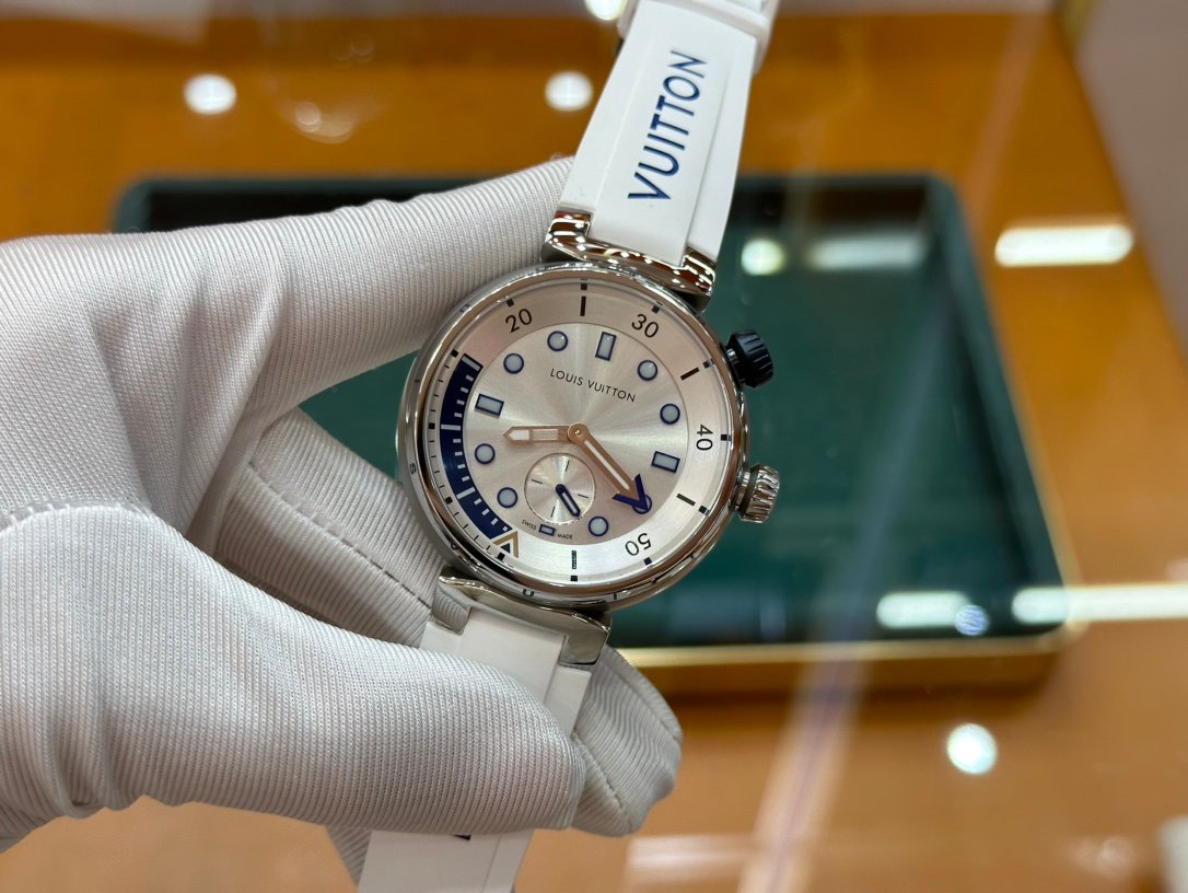 Louis Vuitton-Watch-Contact CS for Coupons or More Info