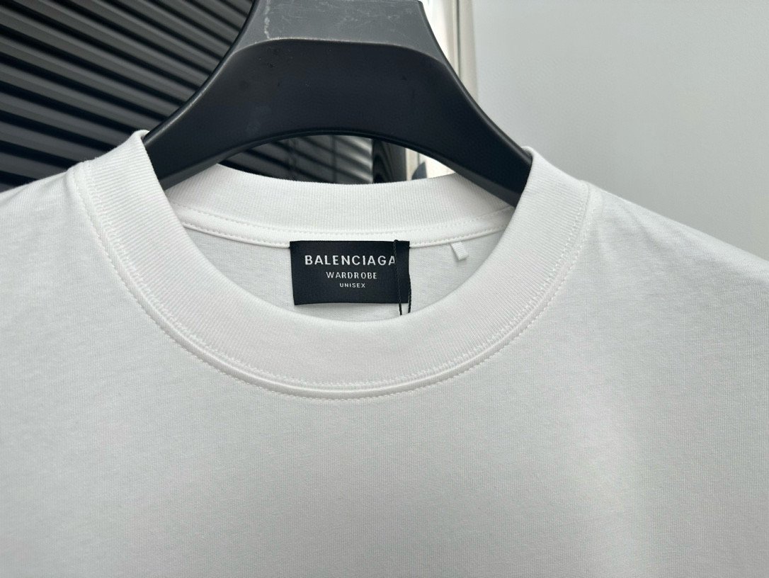Balenciaga Outfit-Contact CS for Coupons or More Info