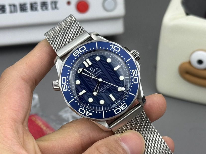 Omega Seamaster 007